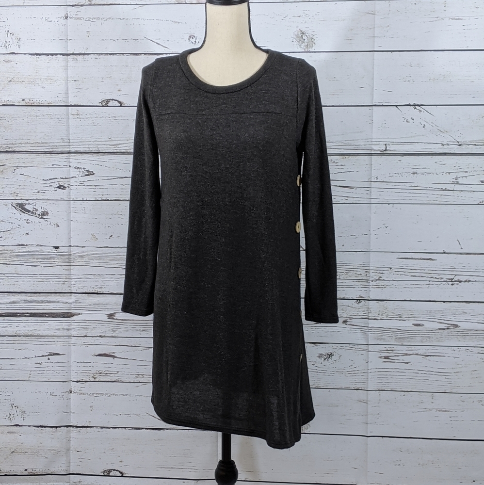 Beeunuiq size small .